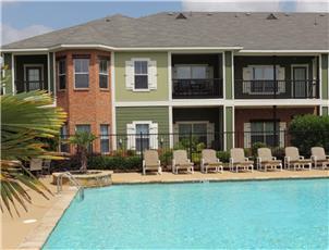 Reflections of Island Park Apartment Homes