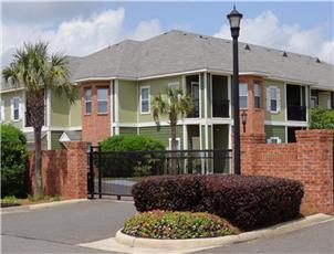 Reflections of Island Park Apartment Homes