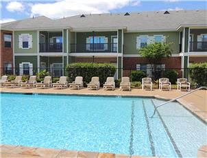 Reflections of Island Park Apartment Homes